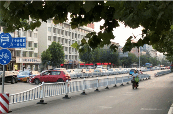 圖3 太平路-嶧山路交叉口西進(jìn)口的排隊(duì)情況（晚高峰）