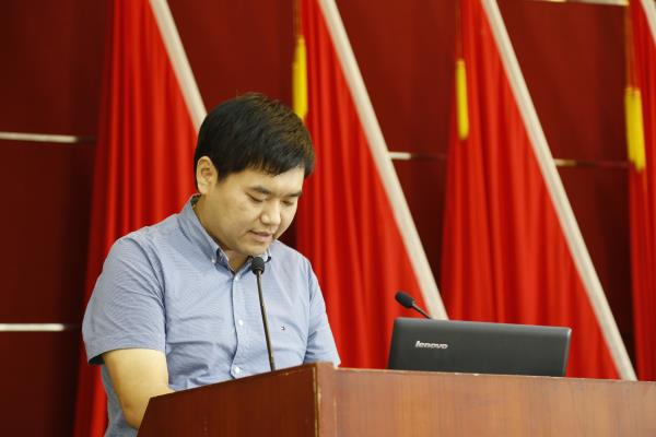 圖3 董事長(zhǎng)程華鎮(zhèn)先生發(fā)言