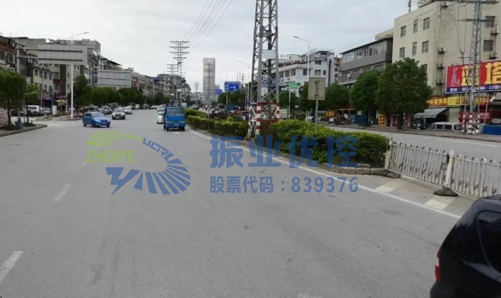 圖3 北進(jìn)口左轉(zhuǎn)車道拓展情況