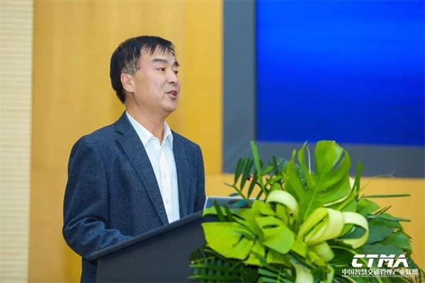 山東省公安廳交通管理局副局長賈興無