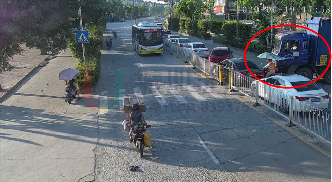 圖6 南進口支路車輛占道情況