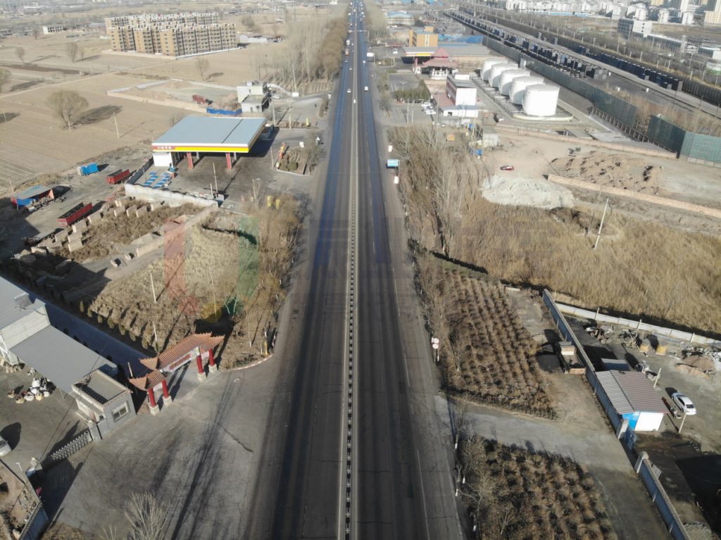 圖10 封閉北姚村口間隔距離較近的中央護(hù)欄開口