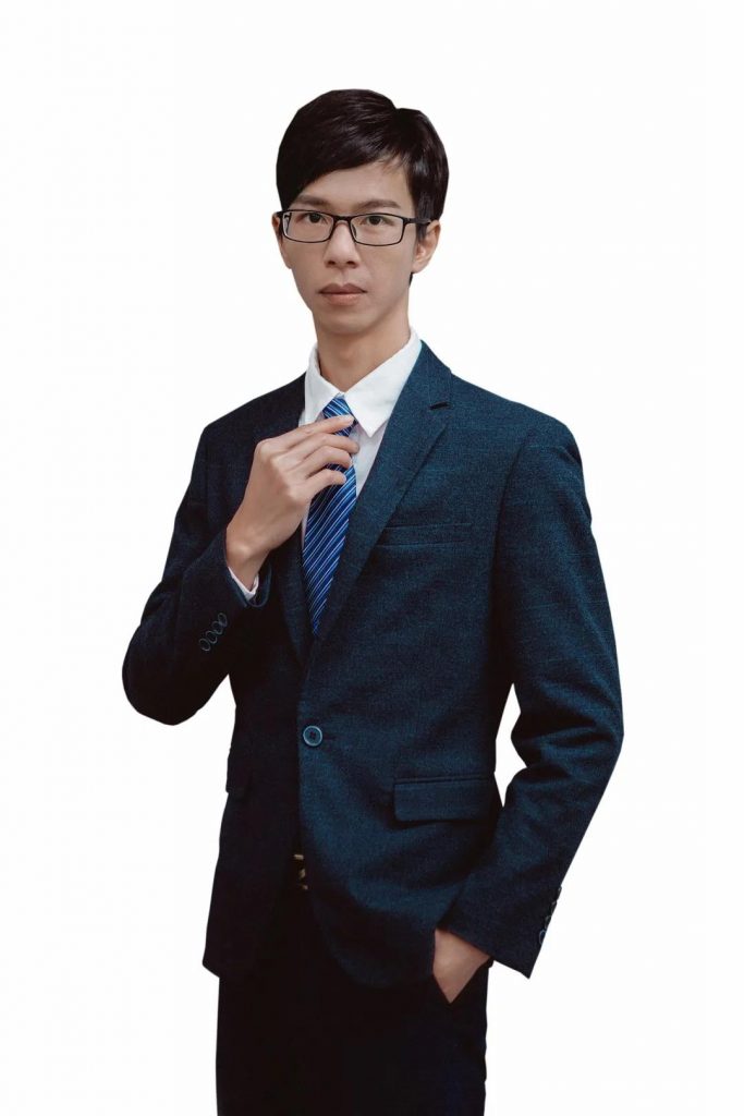 點評專家鄧光文