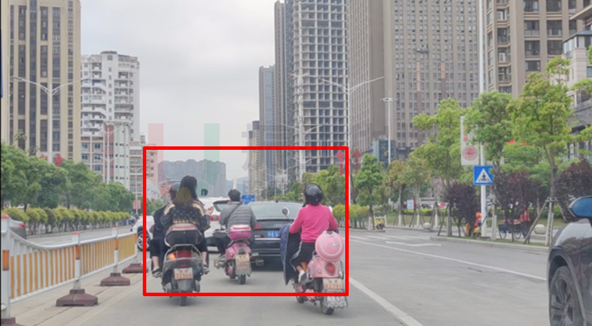 圖3 摩托車、電動(dòng)車行駛擠壓機(jī)動(dòng)車行駛空間