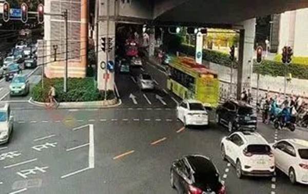 圖片16?中山一路-農(nóng)林下路口優(yōu)化后