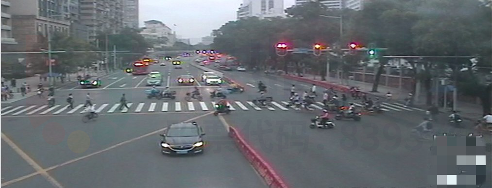 圖17 優(yōu)化后行人行人過街和非機(jī)動(dòng)車通行情況